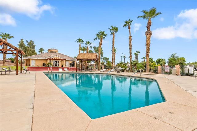 2348 E Parkside Drive, Mohave Valley, AZ 86440