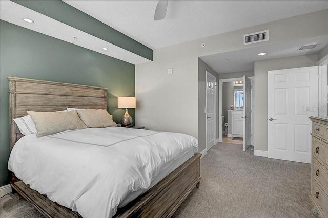 800 N TAMIAMI TRAIL 910, Sarasota, FL 34236