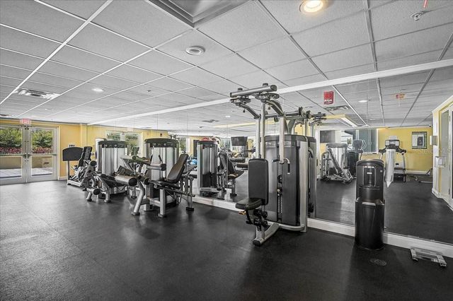 800 N TAMIAMI TRAIL 910, Sarasota, FL 34236