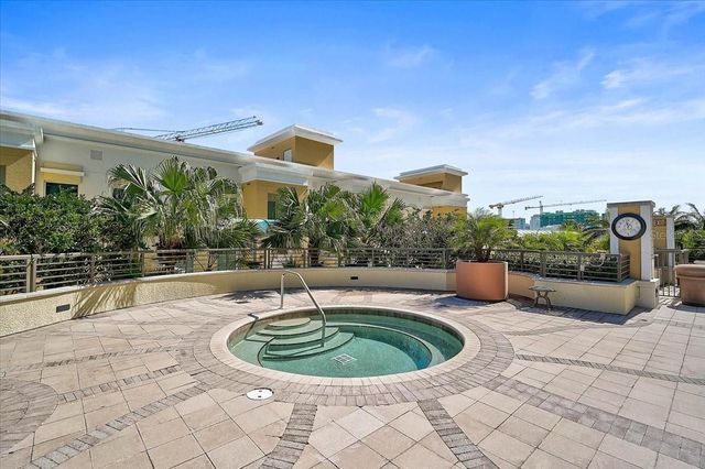 800 N TAMIAMI TRAIL 910, Sarasota, FL 34236