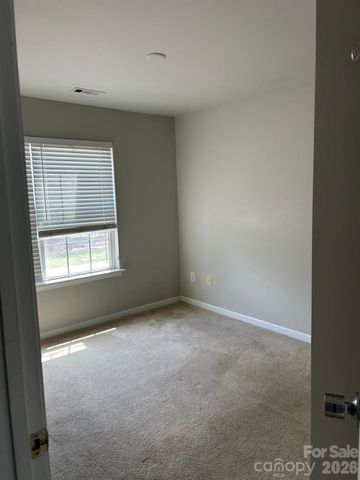 11040 Derryrush Drive, Charlotte, NC 28213