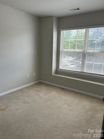 11040 Derryrush Drive, Charlotte, NC 28213