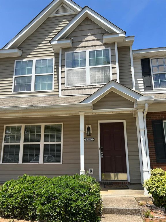 11040 Derryrush Drive, Charlotte, NC 28213