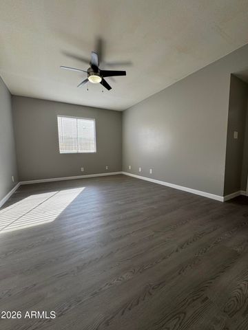 6527 N 67TH Avenue 104, Glendale, AZ 85301