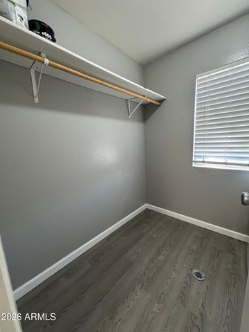 6527 N 67TH Avenue 104, Glendale, AZ 85301