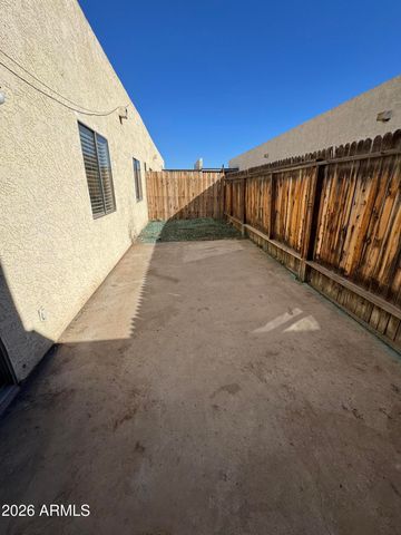 6527 N 67TH Avenue 104, Glendale, AZ 85301