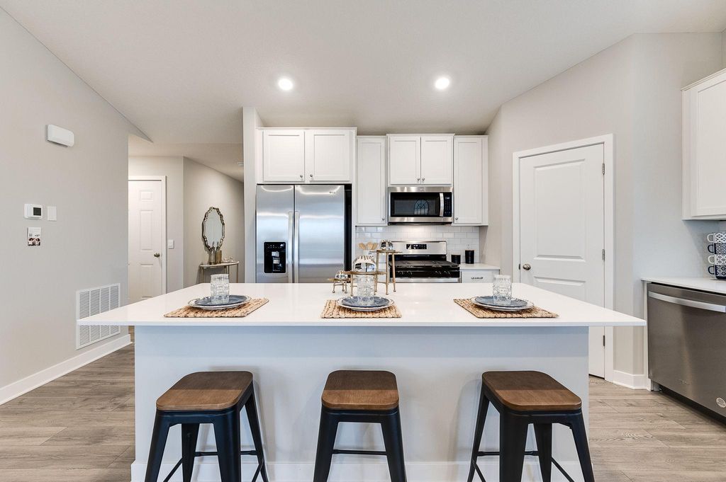 2056 LaTour Drive, Shakopee, MN 55379