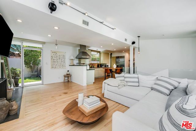 1331 CORDELL Place, Los Angeles, CA 90069