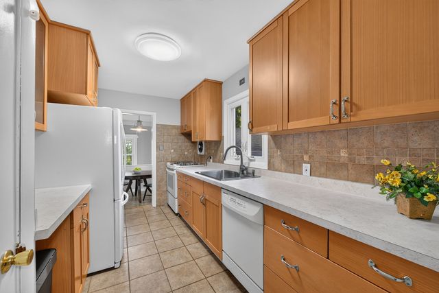 510 Grove Street, Wood Dale, IL 60191