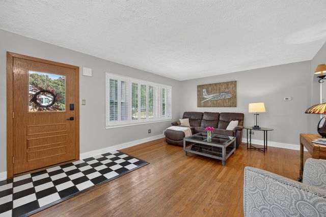 510 Grove Street, Wood Dale, IL 60191
