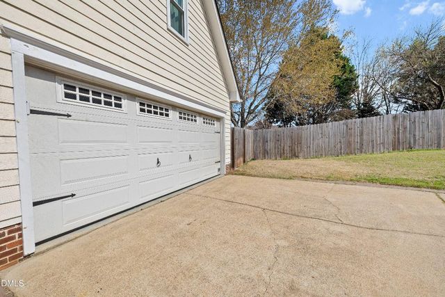 805 Old Ash Court, Wake Forest, NC 27587