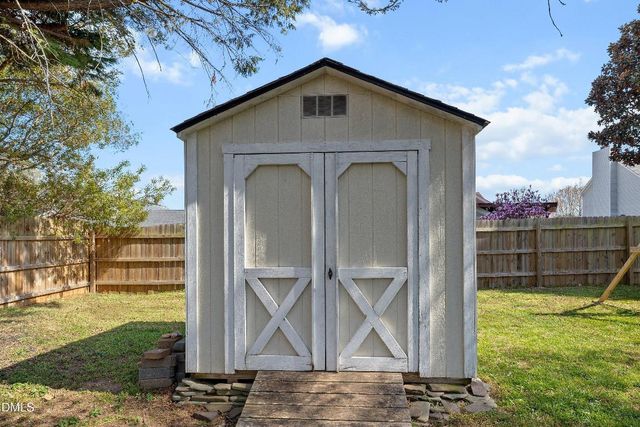 805 Old Ash Court, Wake Forest, NC 27587