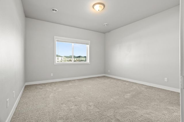 6861 67th Street S, Horace, ND 58047