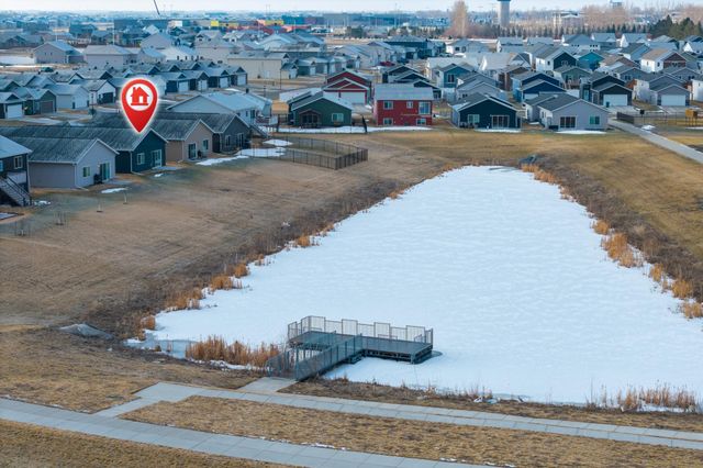 6861 67th Street S, Horace, ND 58047