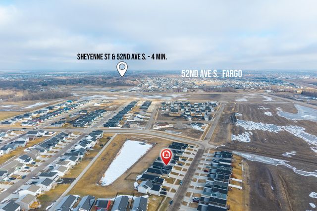 6861 67th Street S, Horace, ND 58047