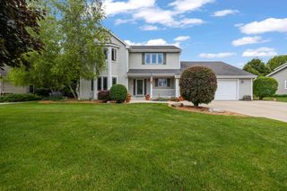 186 Granary CIRCLE, Hartland, WI 53029