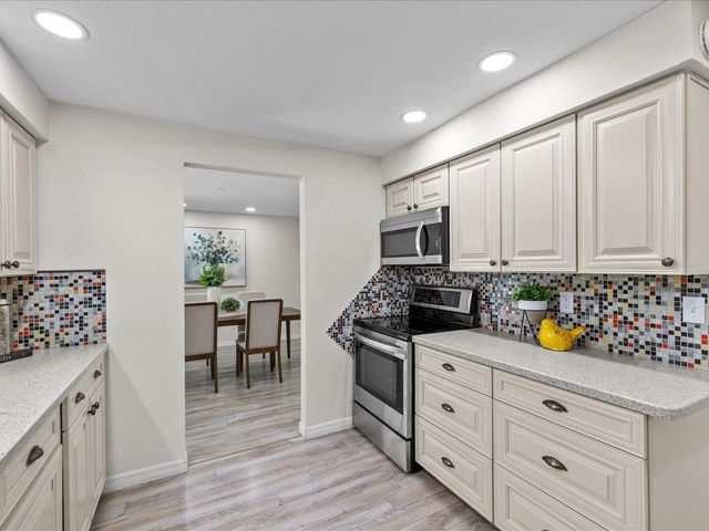 150 SUNCREST DRIVE, Safety Harbor, FL 34695