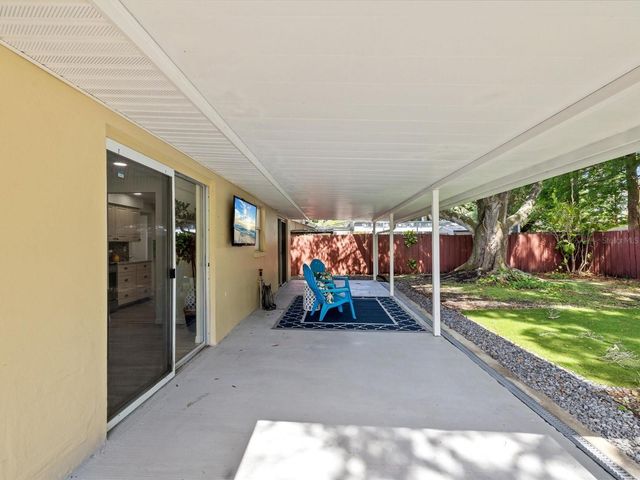 150 SUNCREST DRIVE, Safety Harbor, FL 34695