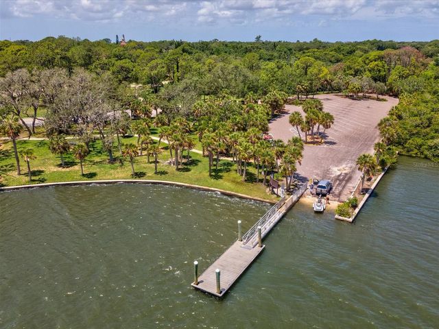 150 SUNCREST DRIVE, Safety Harbor, FL 34695