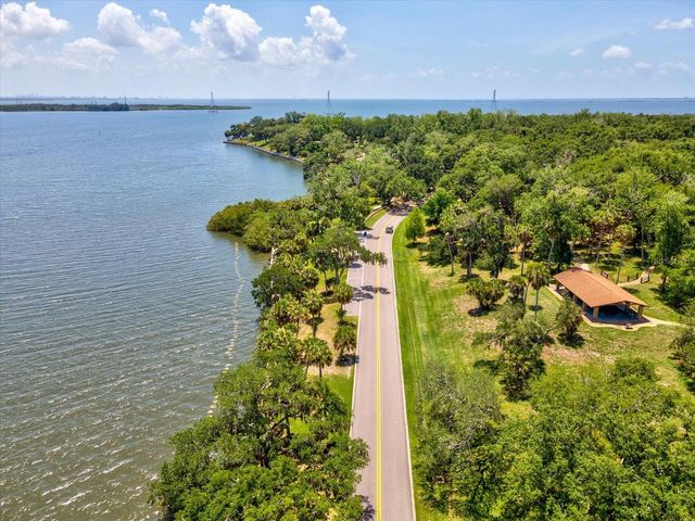 150 SUNCREST DRIVE, Safety Harbor, FL 34695