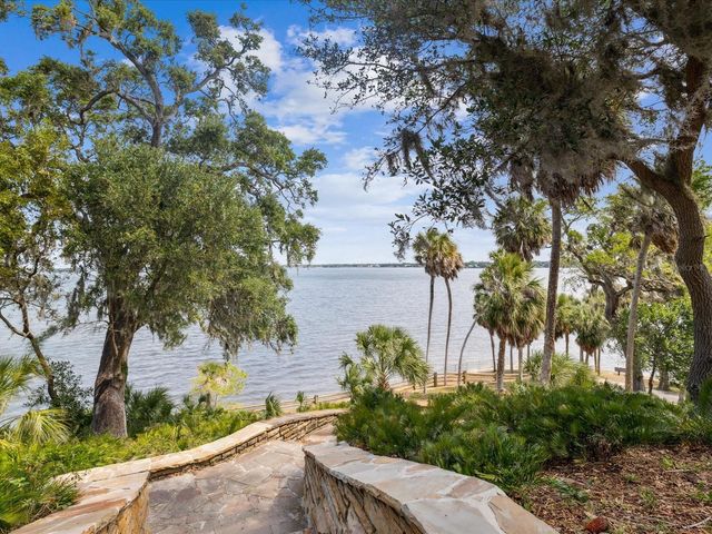 150 SUNCREST DRIVE, Safety Harbor, FL 34695