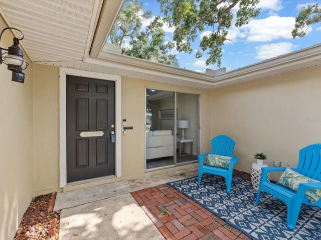 150 SUNCREST DRIVE, Safety Harbor, FL 34695