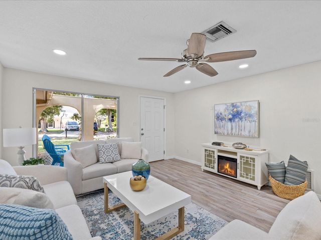 150 SUNCREST DRIVE, Safety Harbor, FL 34695