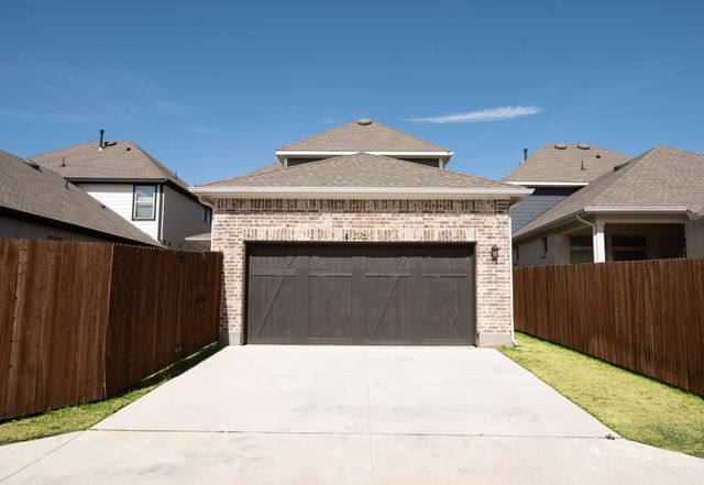 9324 Trammel Davis Road, Fort Worth, TX 76118