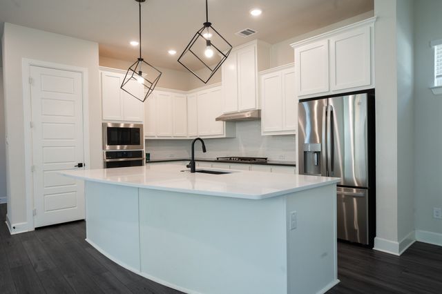 9324 Trammel Davis Road, Fort Worth, TX 76118