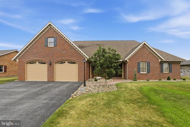 321 SUELINN DRIVE, Chambersburg, PA 17201
