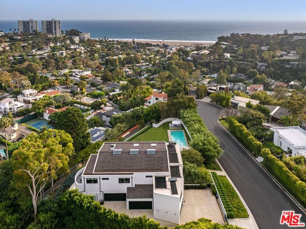 400 Amalfi Drive, Pacific Palisades, CA 90272 — photo 2