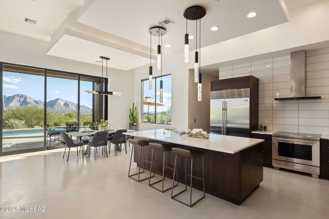 1814 W Tortolita Mountain Circle, Oro Valley, AZ 85755