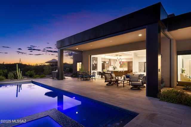 1814 W Tortolita Mountain Circle, Oro Valley, AZ 85755