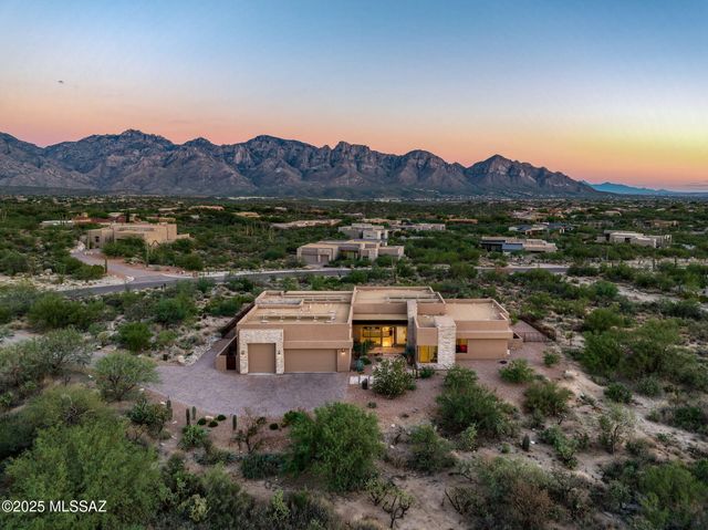 1814 W Tortolita Mountain Circle, Oro Valley, AZ 85755