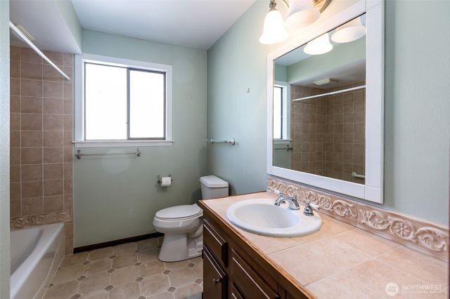 2200 Turn Point Road, Friday Harbor, WA 98250