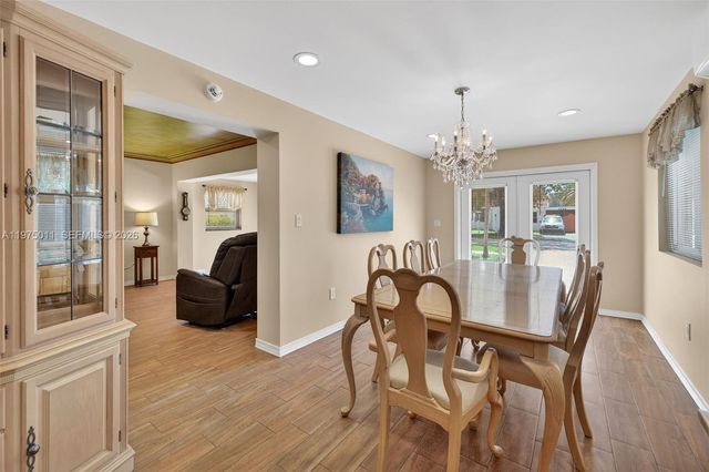 2543 Liberty St, Hollywood, FL 33020