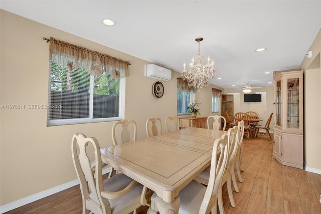 2543 Liberty St, Hollywood, FL 33020