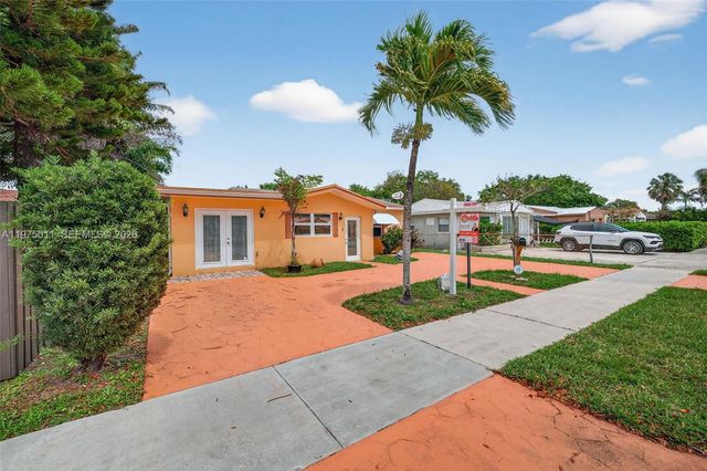 2543 Liberty St, Hollywood, FL 33020