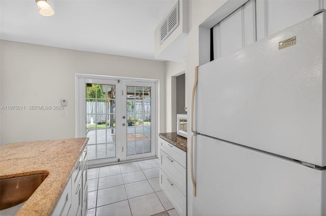 2543 Liberty St, Hollywood, FL 33020