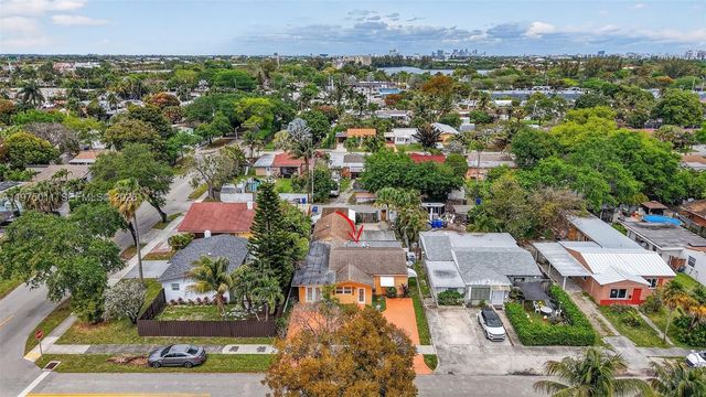 2543 Liberty St, Hollywood, FL 33020