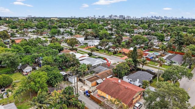 2543 Liberty St, Hollywood, FL 33020