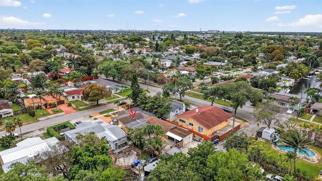 2543 Liberty St, Hollywood, FL 33020