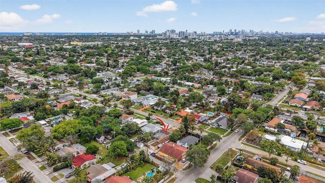 2543 Liberty St, Hollywood, FL 33020