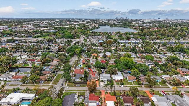 2543 Liberty St, Hollywood, FL 33020
