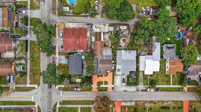 2543 Liberty St, Hollywood, FL 33020