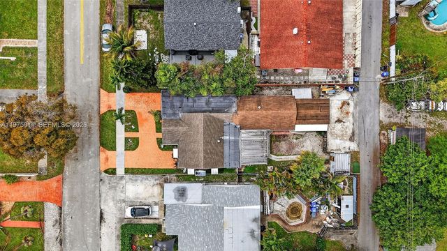 2543 Liberty St, Hollywood, FL 33020