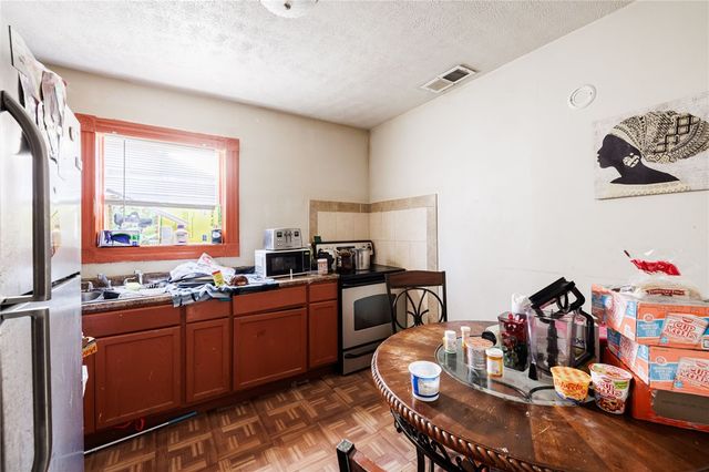 555 Garson Avenue, Rochester, NY 14609
