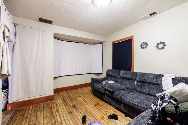 555 Garson Avenue, Rochester, NY 14609