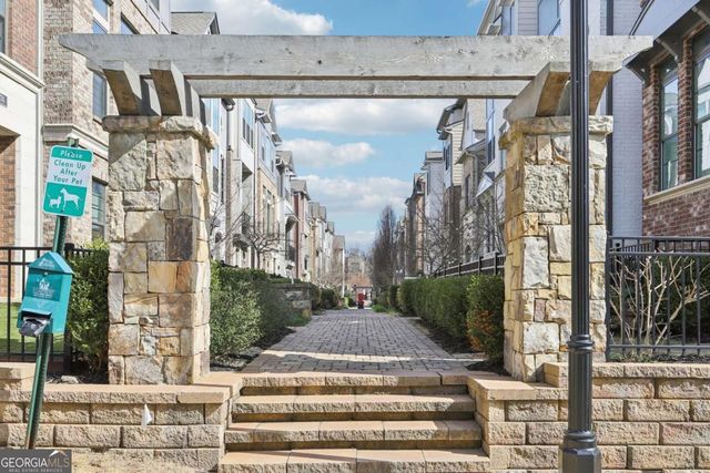 565 Broadview Place NE, Atlanta, GA 30324