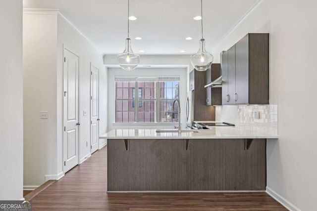 565 Broadview Place NE, Atlanta, GA 30324